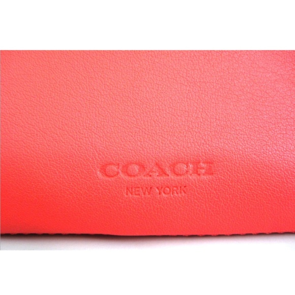 COACH Legacy Archive Coral Wht Zippy Clutch Wallet - Picture 7 of 8